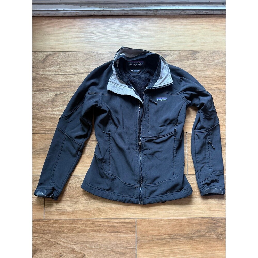 Patagonia Talus Black Polartec Power Shield Softshell Jacket Women’s size XS